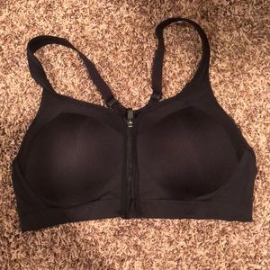 Front zipped sports bra